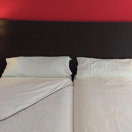 Hostal Meson De Paco Cariñena Eksteriør billede
