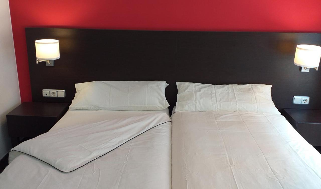 Hostal Meson De Paco Cariñena Eksteriør billede