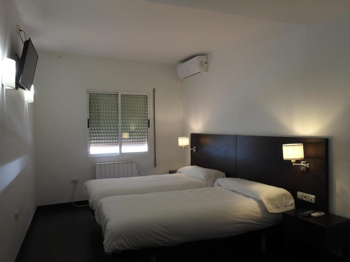 Hostal Meson De Paco Cariñena Eksteriør billede