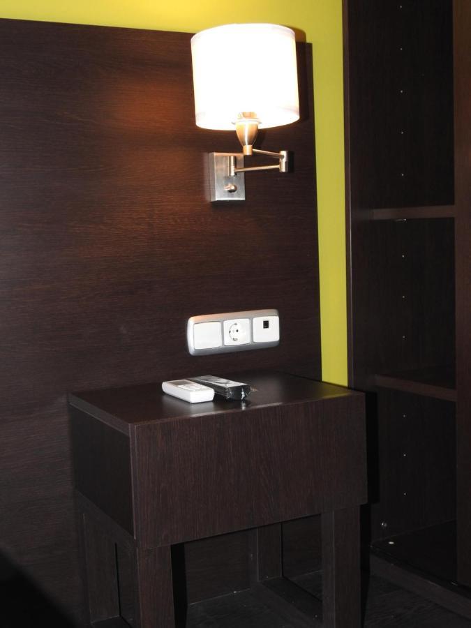 Hostal Meson De Paco Cariñena Eksteriør billede